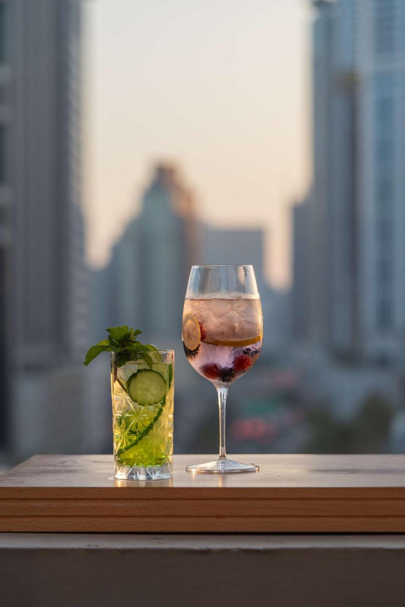 Radisson Blu Hotel, Dubai Media City Екстер'єр фото
